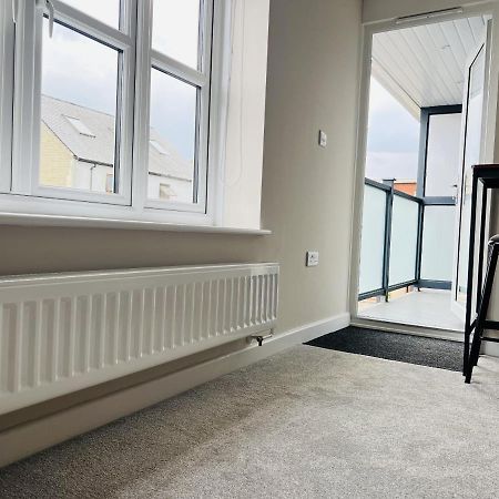 Brand New 1 Bed Apartment, 5Min Walk To Racing & Main Strip, With Electric Parking Bay & Terrace Long Stay Work Contractor Leisure - Citrine Newmarket  Exterior foto