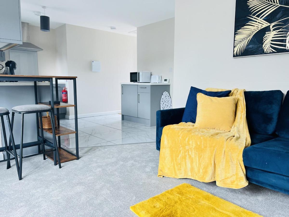 Brand New 1 Bed Apartment, 5Min Walk To Racing & Main Strip, With Electric Parking Bay & Terrace Long Stay Work Contractor Leisure - Citrine Newmarket  Exterior foto