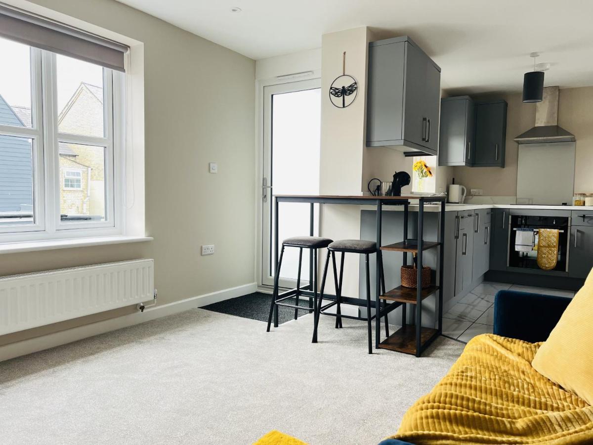 Brand New 1 Bed Apartment, 5Min Walk To Racing & Main Strip, With Electric Parking Bay & Terrace Long Stay Work Contractor Leisure - Citrine Newmarket  Exterior foto