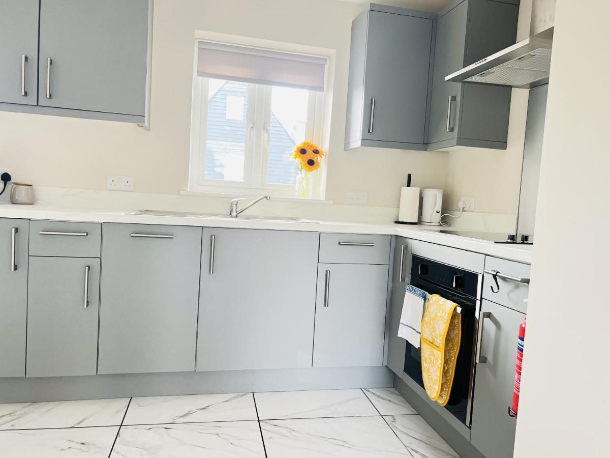 Brand New 1 Bed Apartment, 5Min Walk To Racing & Main Strip, With Electric Parking Bay & Terrace Long Stay Work Contractor Leisure - Citrine Newmarket  Exterior foto